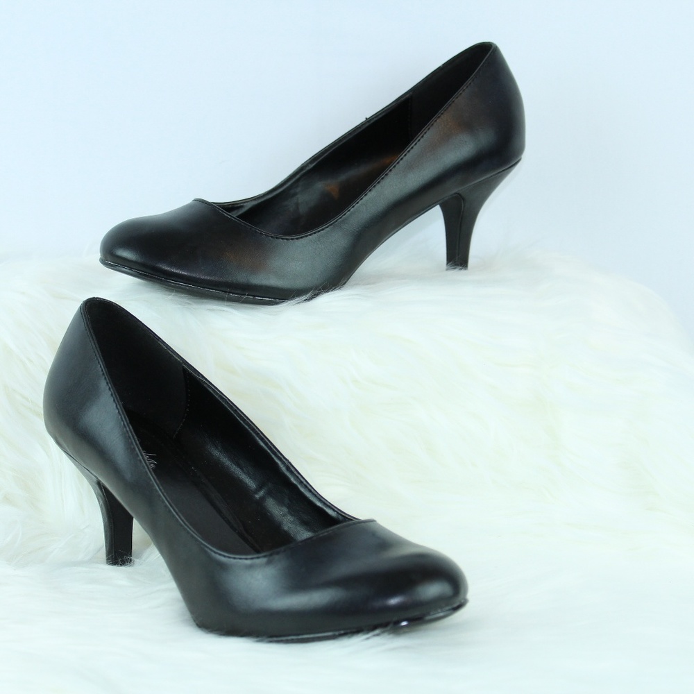 3/$25 Black High Heels Size 8.5